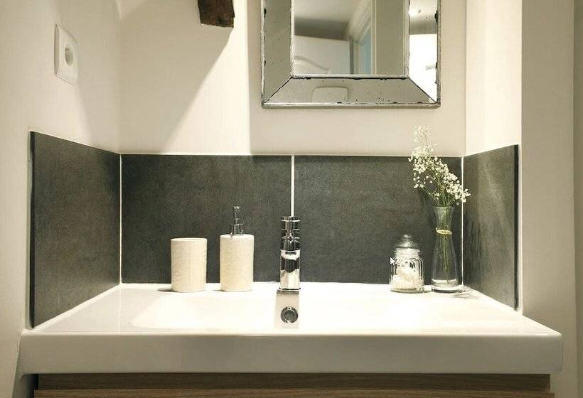 צימר Chambres Aux Sabots Rouges