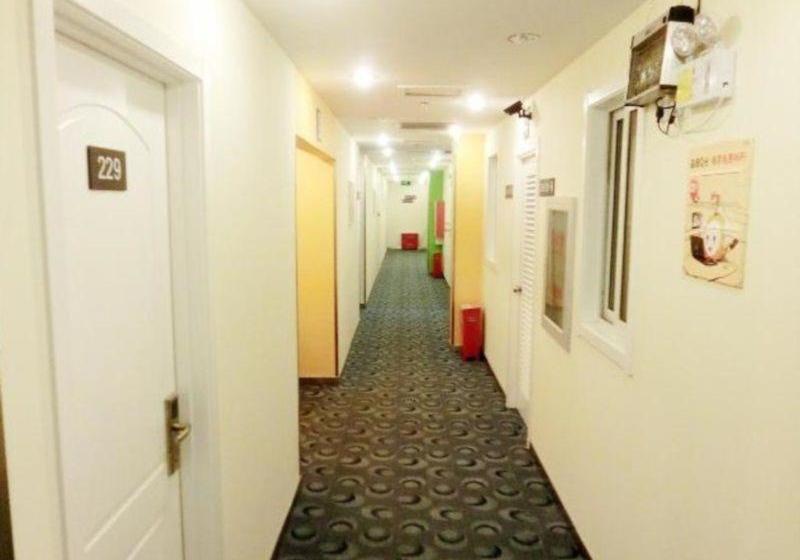 בית מלון כפרי 7 Days Inn Fu Xing Men Railway Station