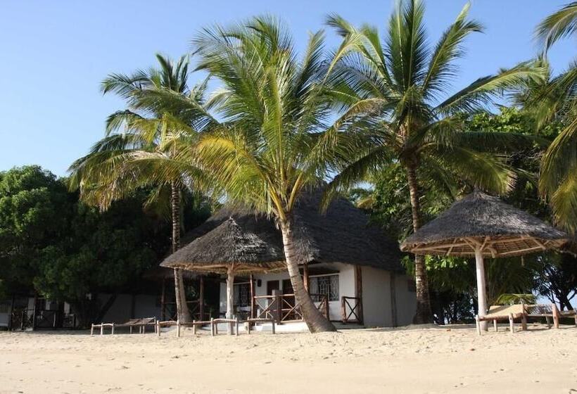 هتل Chapwani Island