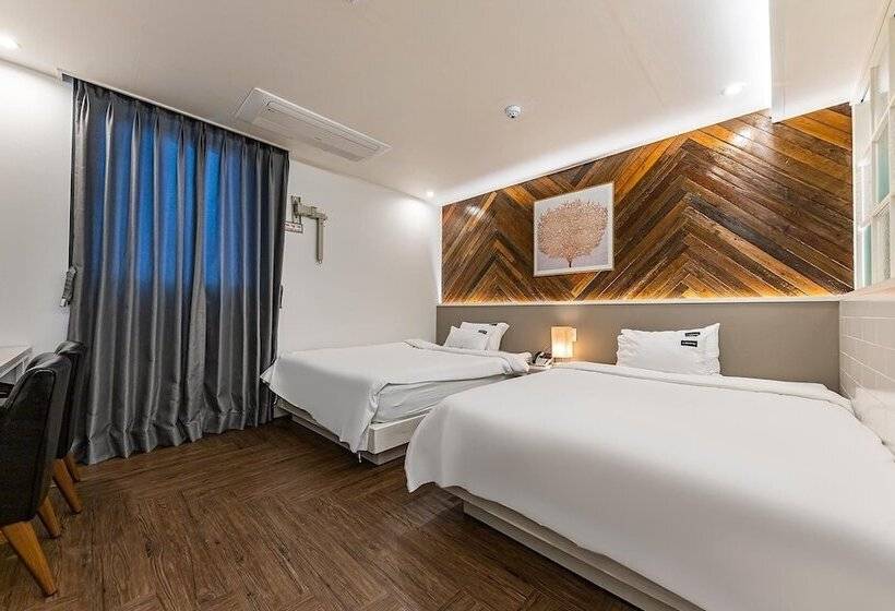Hotel Jinju Brown Dot Jinjuseong Branch