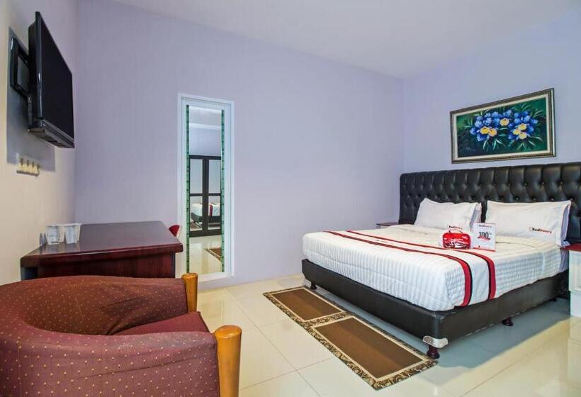 پانسیون Reddoorz Plus @ Guntur Raya Setiabudi