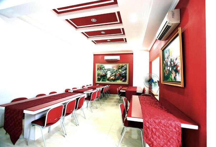 پانسیون Reddoorz Plus @ Guntur Raya Setiabudi