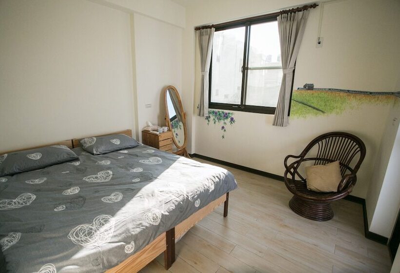 پانسیون Tree House Cafe & Homestay