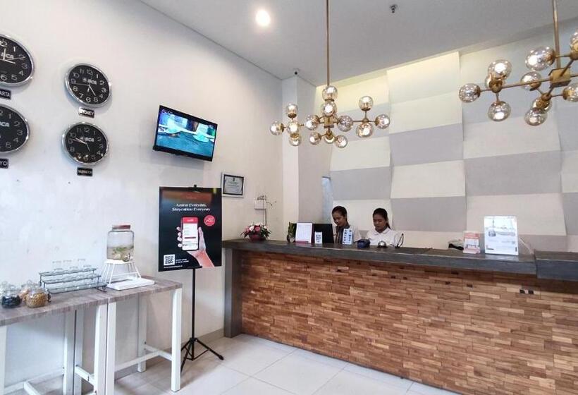 酒店 Dela Charis Tuban