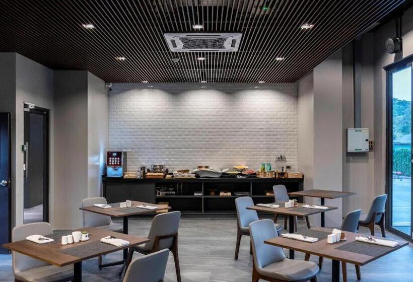Xotel