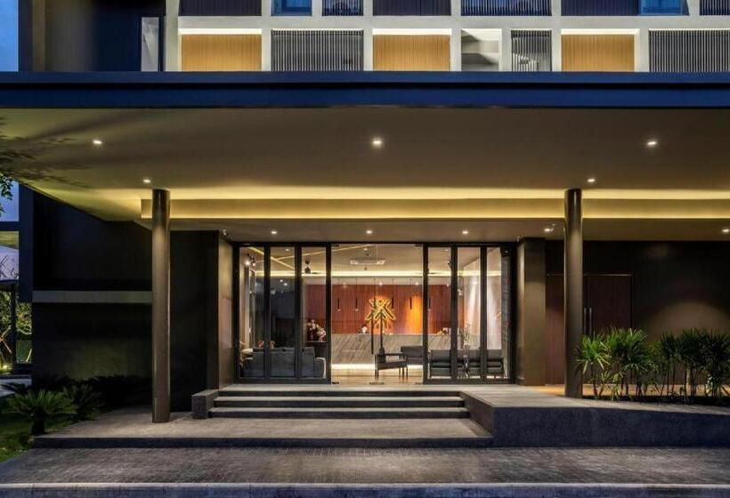 Xotel