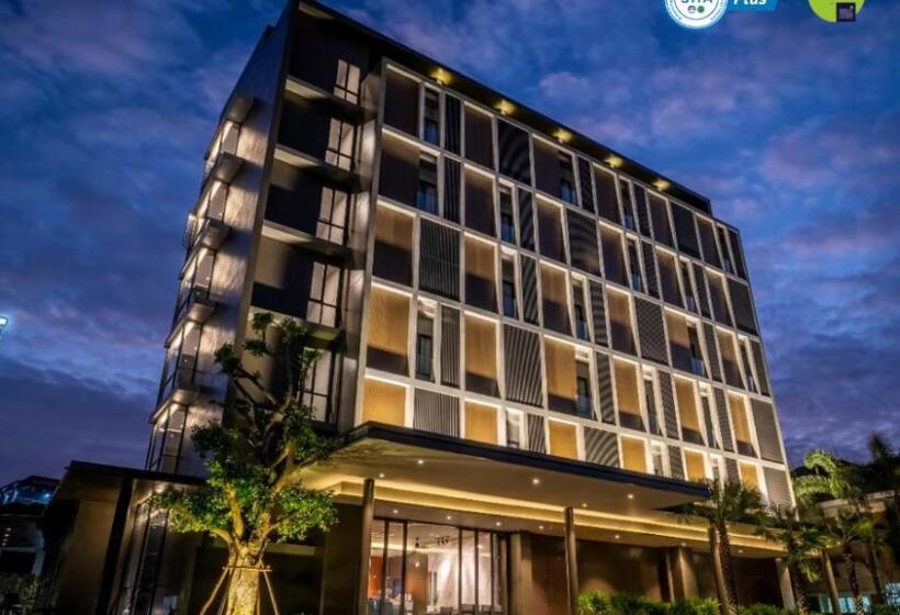 Xotel