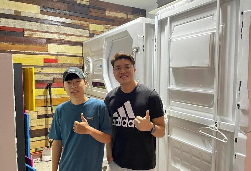 ユースホステル Spot On 90051 Zzz Sleep Mode Capsule, ジョホールバル Destiniaでお得な割安購入