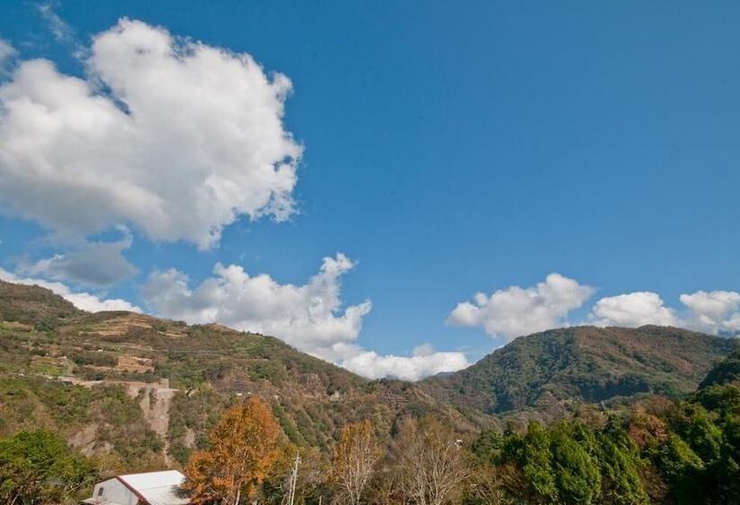 تختخواب و صبحانه Chun Yang Chiefvilla