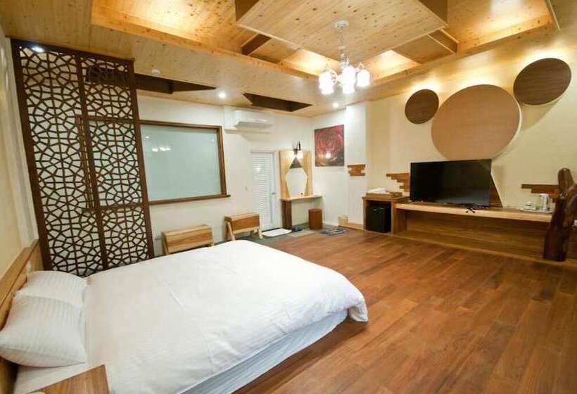 تختخواب و صبحانه Chun Yang Chiefvilla