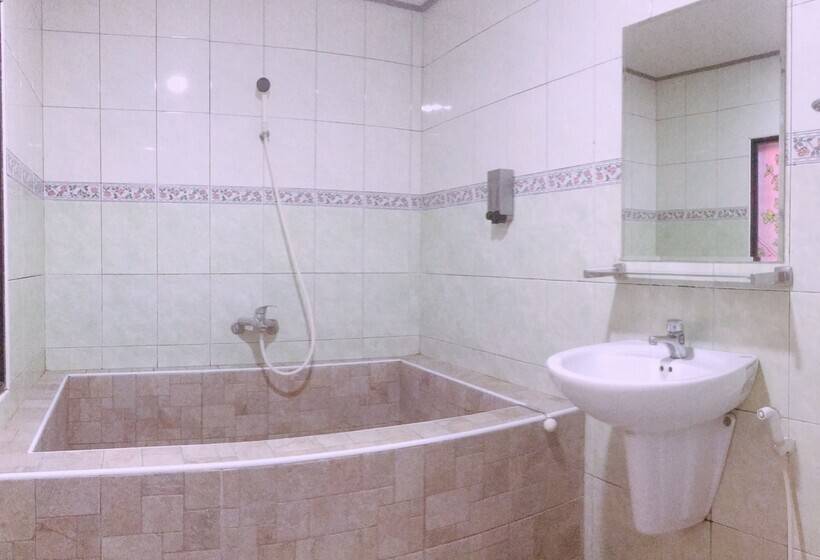 تختخواب و صبحانه Feng Qing Motel