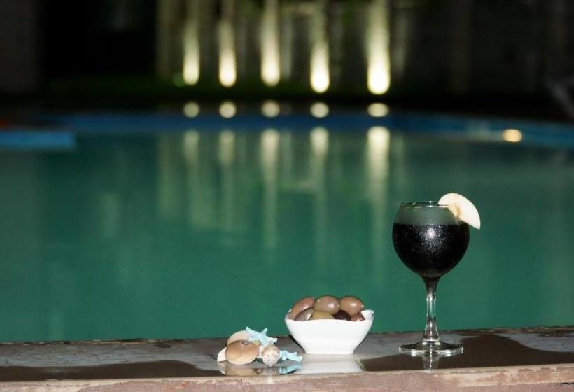 تختخواب و صبحانه New House Kobuleti