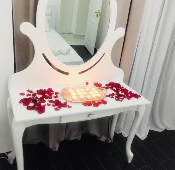 تختخواب و صبحانه New House Kobuleti