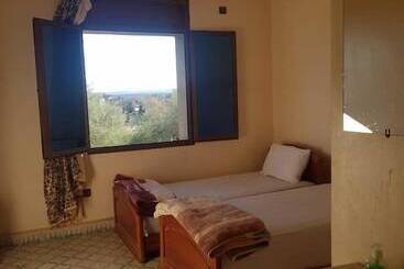مسافرخانه Auberge Restaurant La Gazelle Du Sud