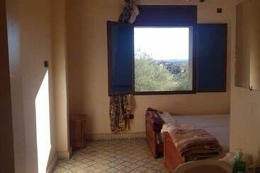 مسافرخانه Auberge Restaurant La Gazelle Du Sud