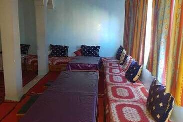 مسافرخانه Auberge Restaurant La Gazelle Du Sud