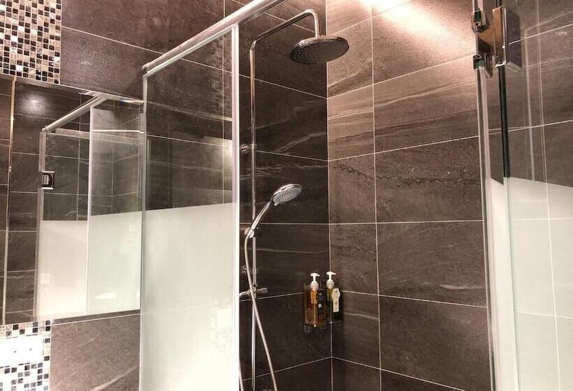 هتل 22°c Cold Spring