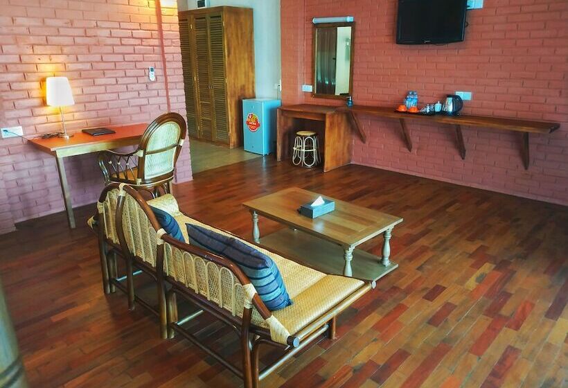 هتل Bagan Village Resort