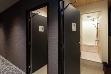 هتل کپسول Y S Cabin&hotel Naha Kokusai Street