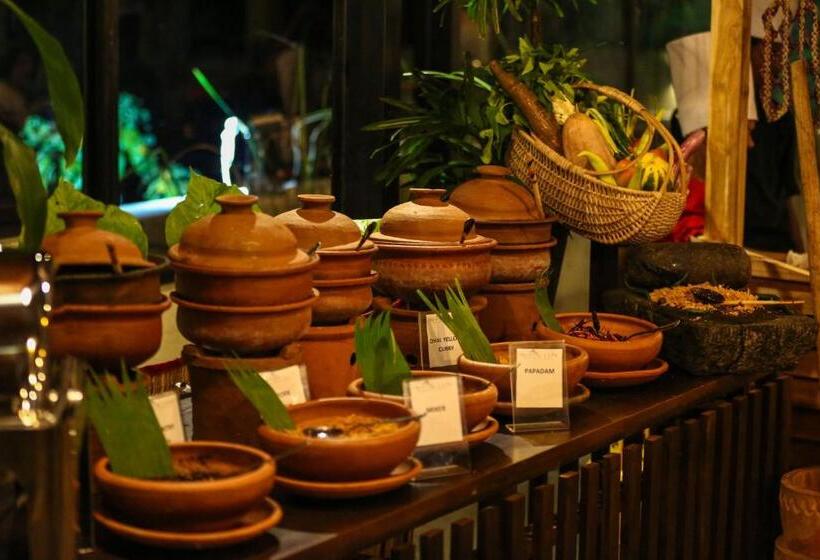 هتل Tropical Life Resort And Spa