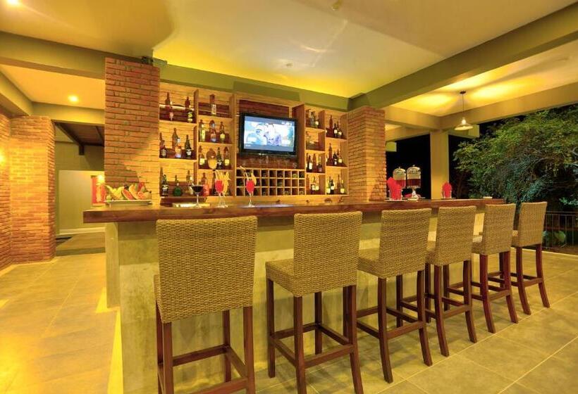 هتل Tropical Life Resort And Spa