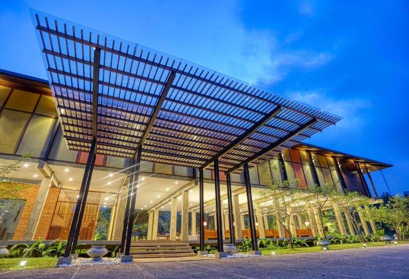 هتل Tropical Life Resort And Spa