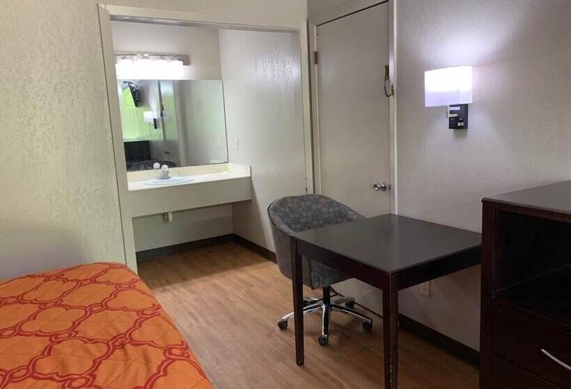 مُتل Relax Inn & Suites