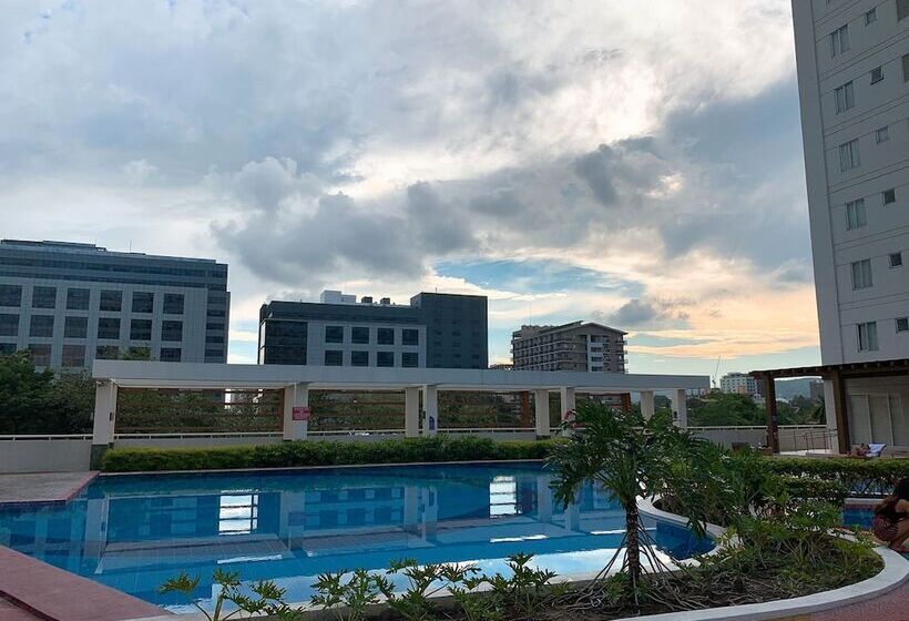 پانسیون Avida Towers Cebu708 Fast Wifi, Netflix, 50in Smart Tv