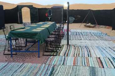 پانسیون Merzouga Desert Overnight