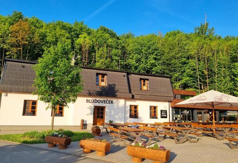 بنسيون Restaurace A Penzion Bludoveček