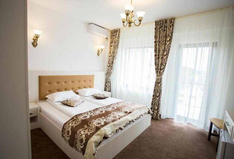 پانسیون Restaurant Ayan Piatra Neamt