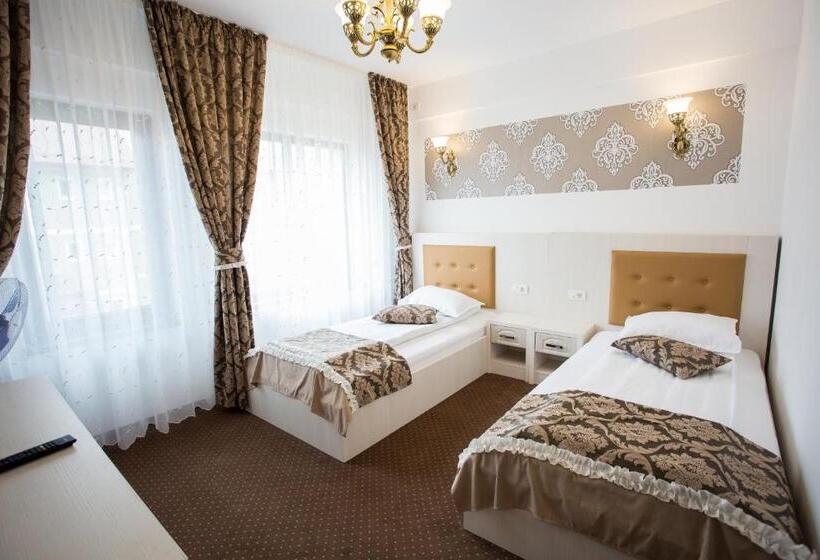 پانسیون Restaurant Ayan Piatra Neamt