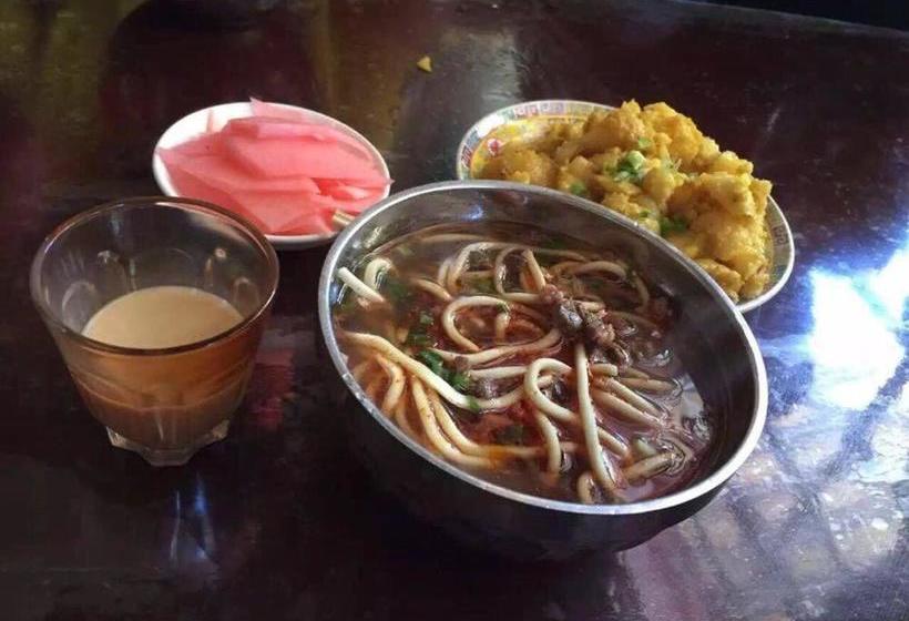 پانسیون Shangrila Namcha Bhawa Inn