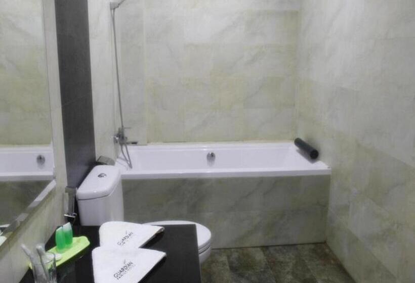 هتل Guardian Family