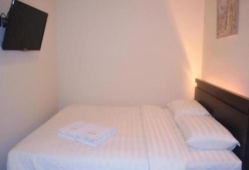 هتل Guardian Family