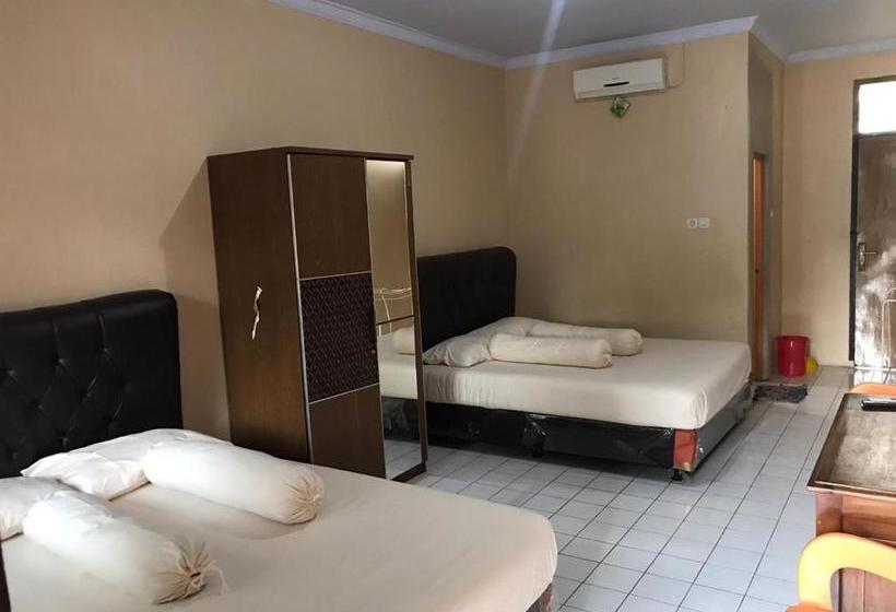 هتل Oyo 3277 Inayah Pkpri