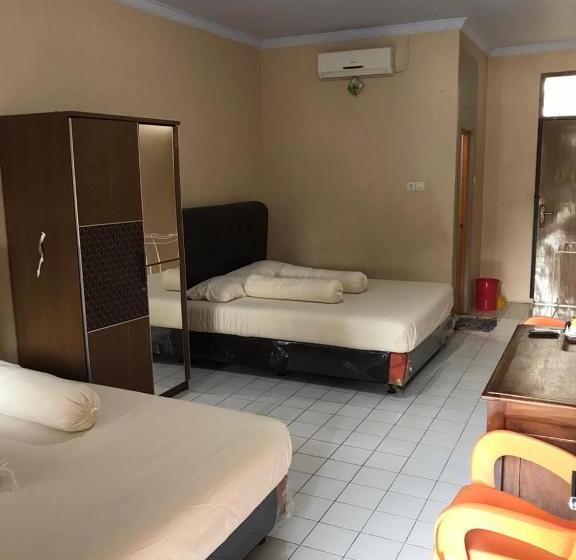 هتل Oyo 3277 Inayah Pkpri