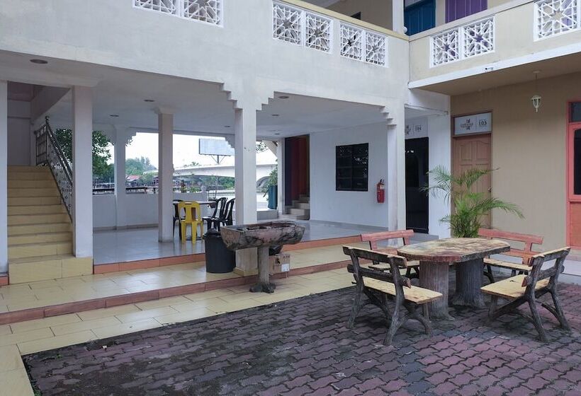 فندق Oyo 90018 River Village