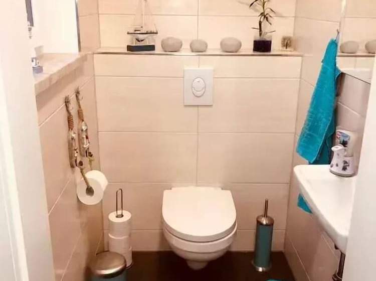 هتل Hausboot Elandi