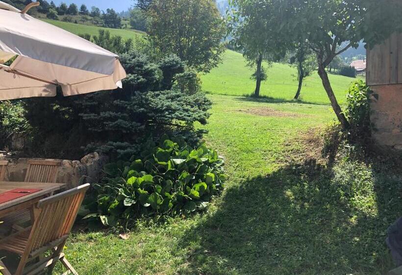 بنسيون L Epervier Blanc