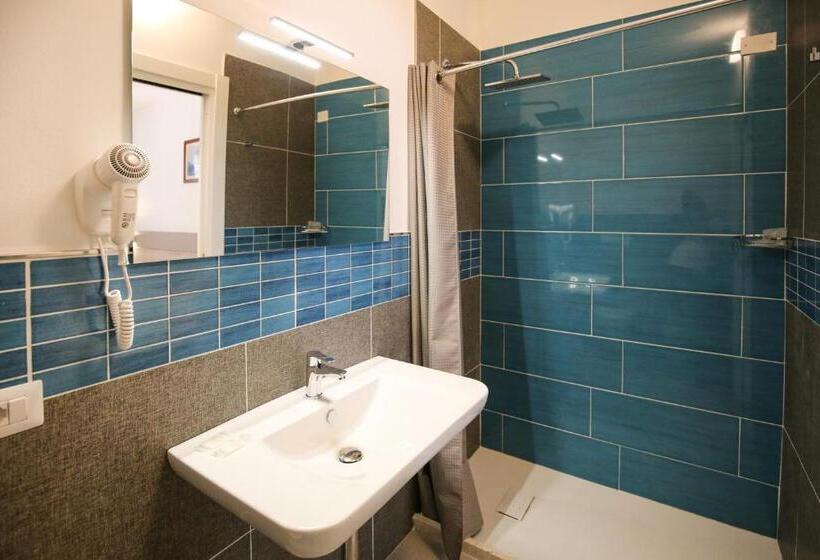 پانسیون The Square Castelsardo