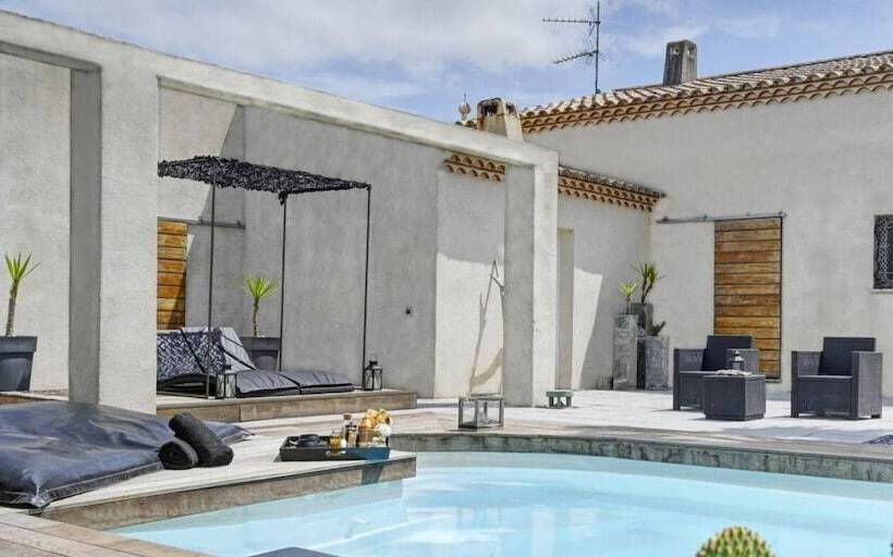 تختخواب و صبحانه Mas Sainte Marie   Private Hot Tub Suites
