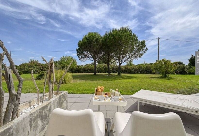 تختخواب و صبحانه Mas Sainte Marie   Private Hot Tub Suites