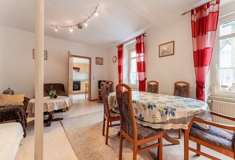 Comfortable Apartment In Ediger Eller Eifel