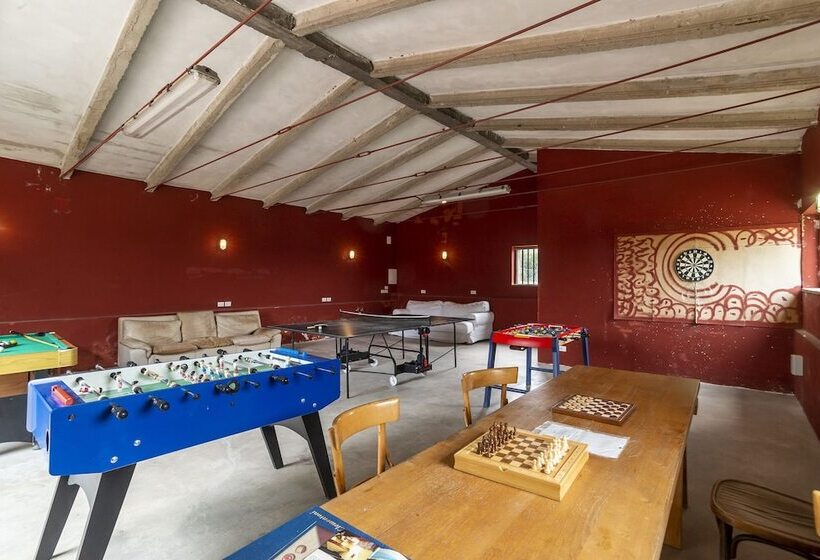 هتل روستایی Agriturismo Le Case Rosse Di Montebuono