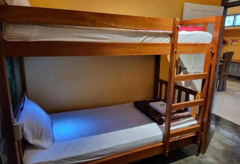هاستل Dewi Sri Guesthouse