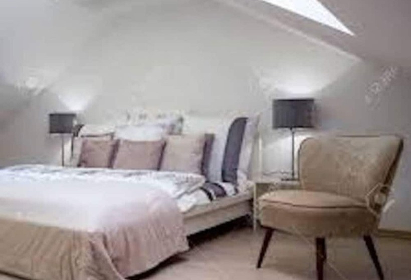 تختخواب و صبحانه Kolda Properties