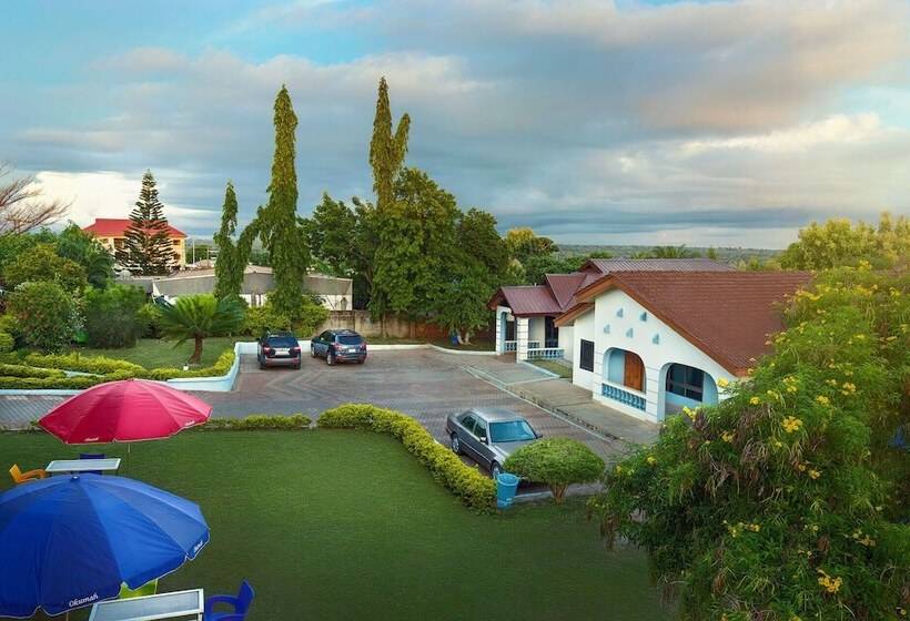 酒店 Okumah Executive Lodge & Conference Centre