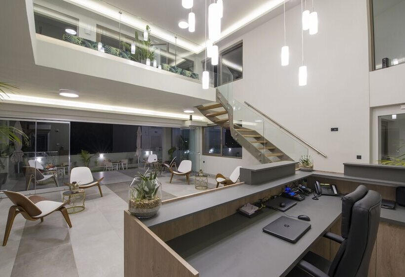 هتل Incognito Creta Luxury Suites