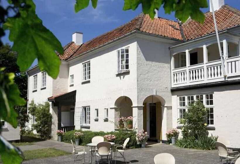 هتل Villa Strand